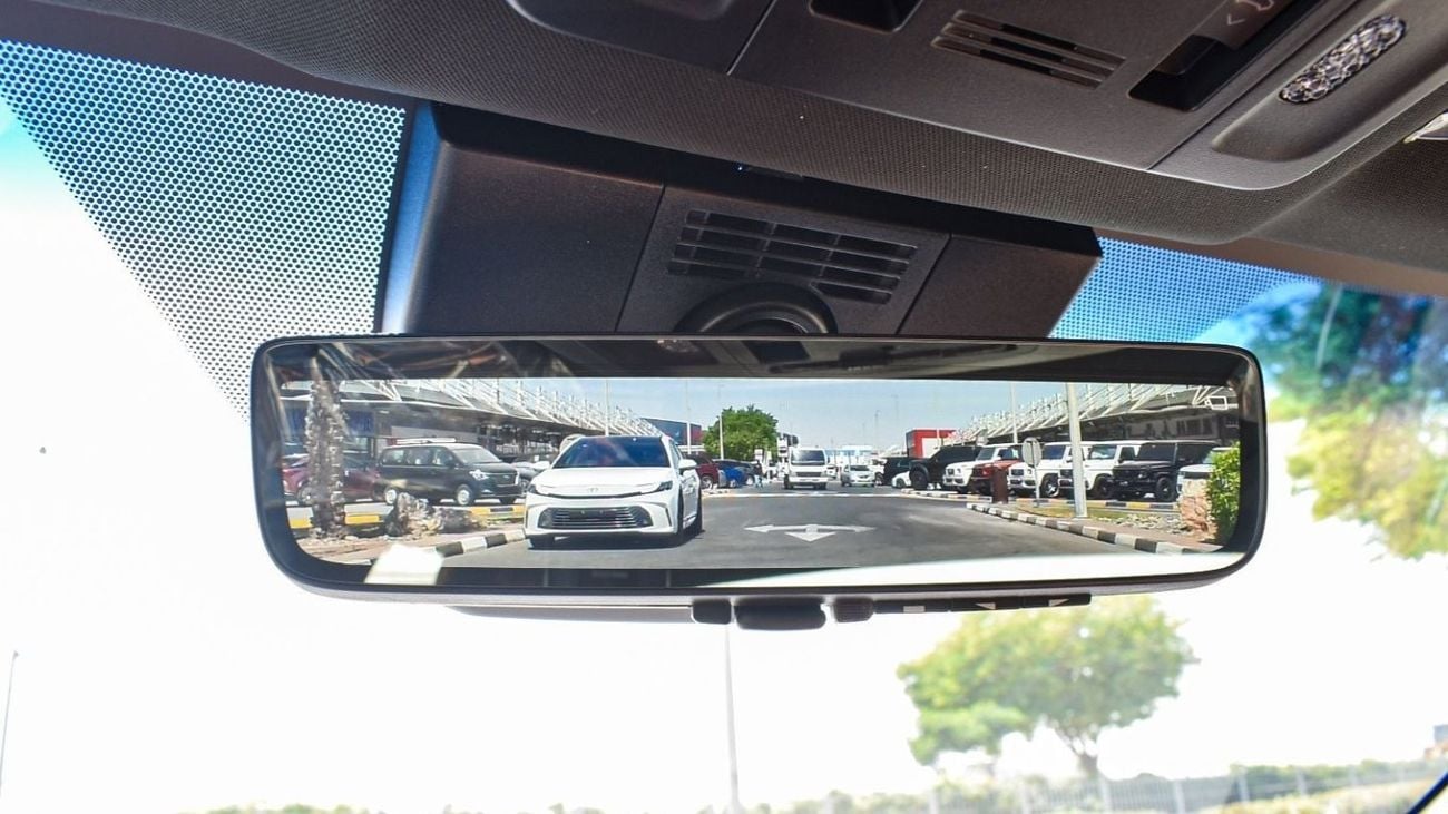 Toyota Camry 2025 - CAMRY LUMIERE 2.5L HYBRID JAPAN GCC