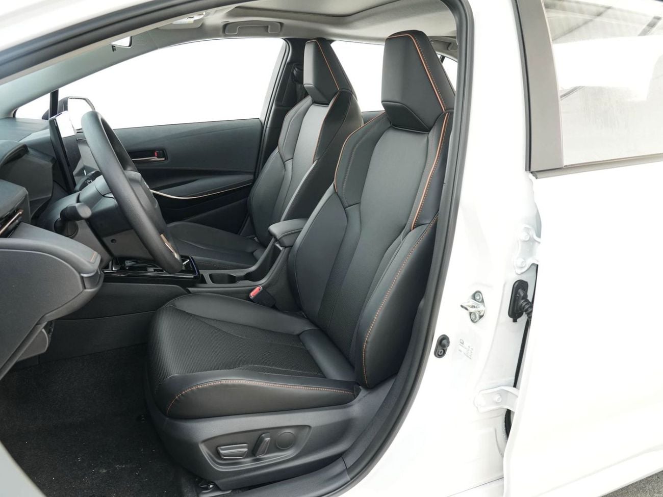 تويوتا كورولا TOYOTA COROLLA LIMITED NEW SHAPE HYBRID 2026 MODEL