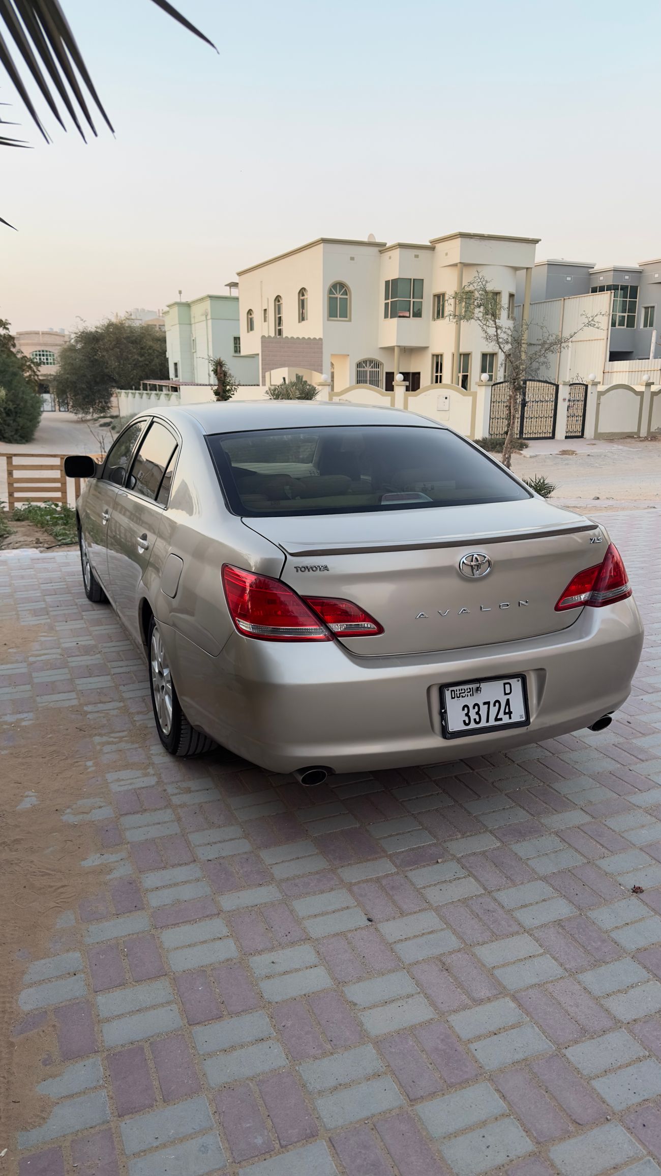 Toyota Avalon