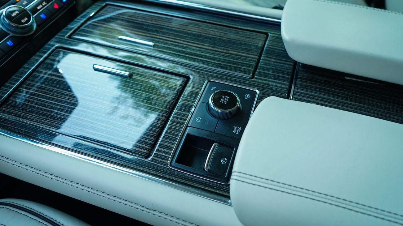 لينكولن نافيجاتور Presidential 3.5L PRESIDENTIAL 202 GCC SPECS!! WARRANTY AND SERVICE CONTRACT FROM AL TAYER