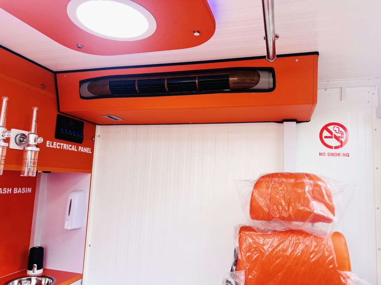 تويوتا هيلوكس 2025 Toyota Hilux 2.4L MT Diesel (Ambulance)