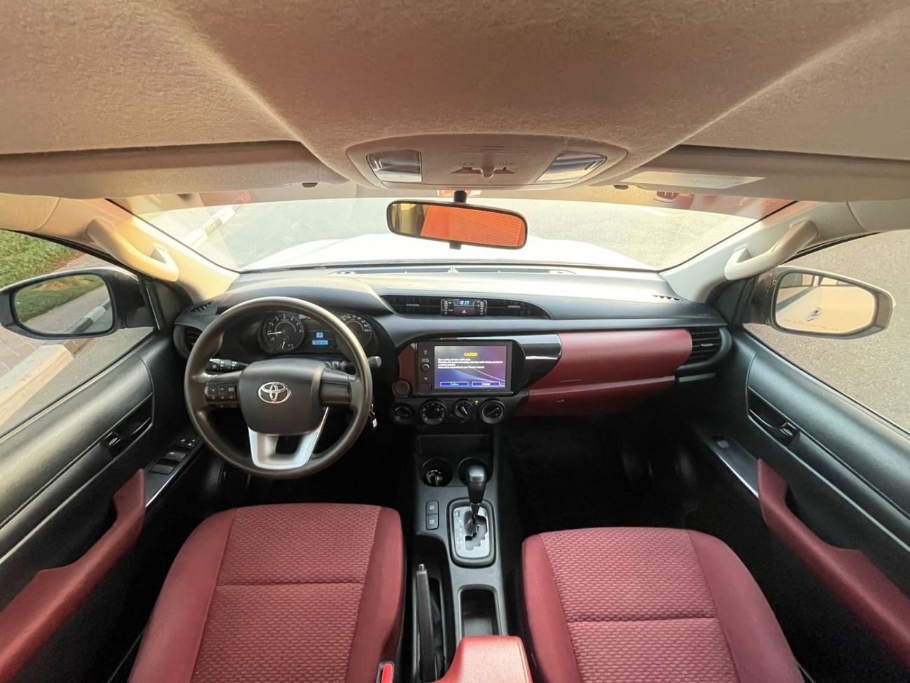 Toyota Hilux 2021 Toyota Hilux SR5 2.7L V4 - Automatic 4x4 AWD - Door Auto - Patrol Fuel - Side Step -