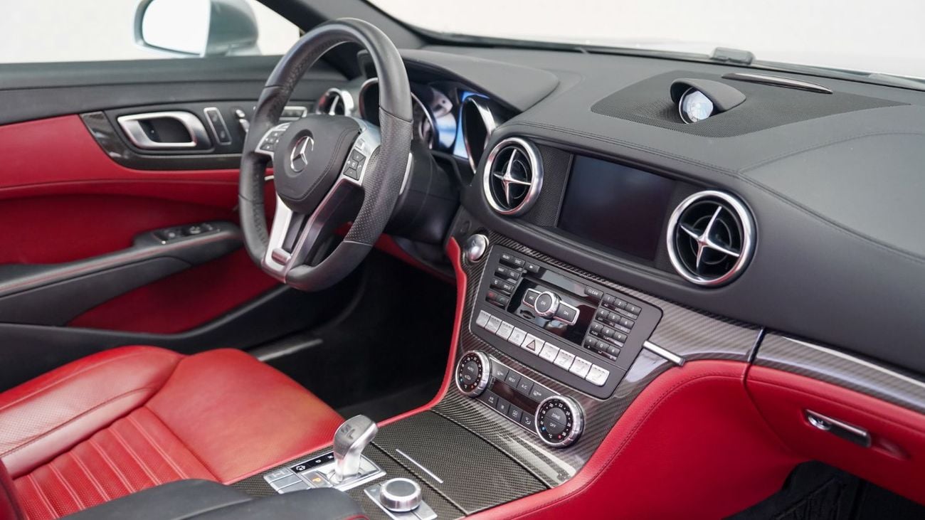 Mercedes Benz SL500 STD UAE's Very Best Example