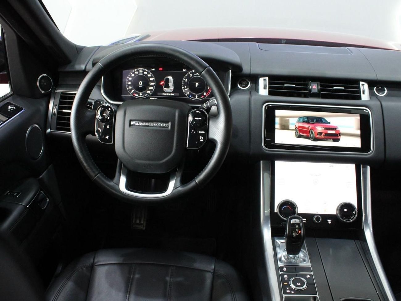 Land Rover Range Rover Sport - SE | GCC Specs