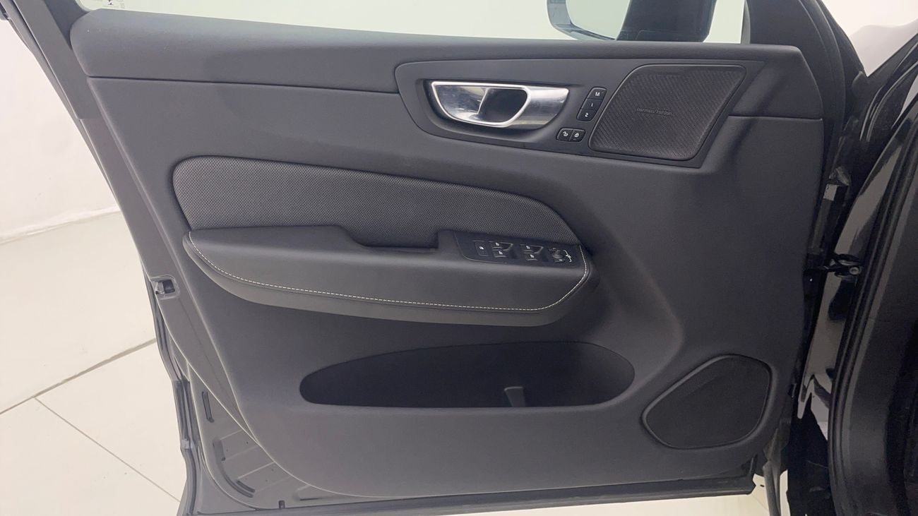 فولفو XC 60 B5 ULTIMATE DARK 2 | بدون دفعة مقدمة | اختبار القيادة في المنزل