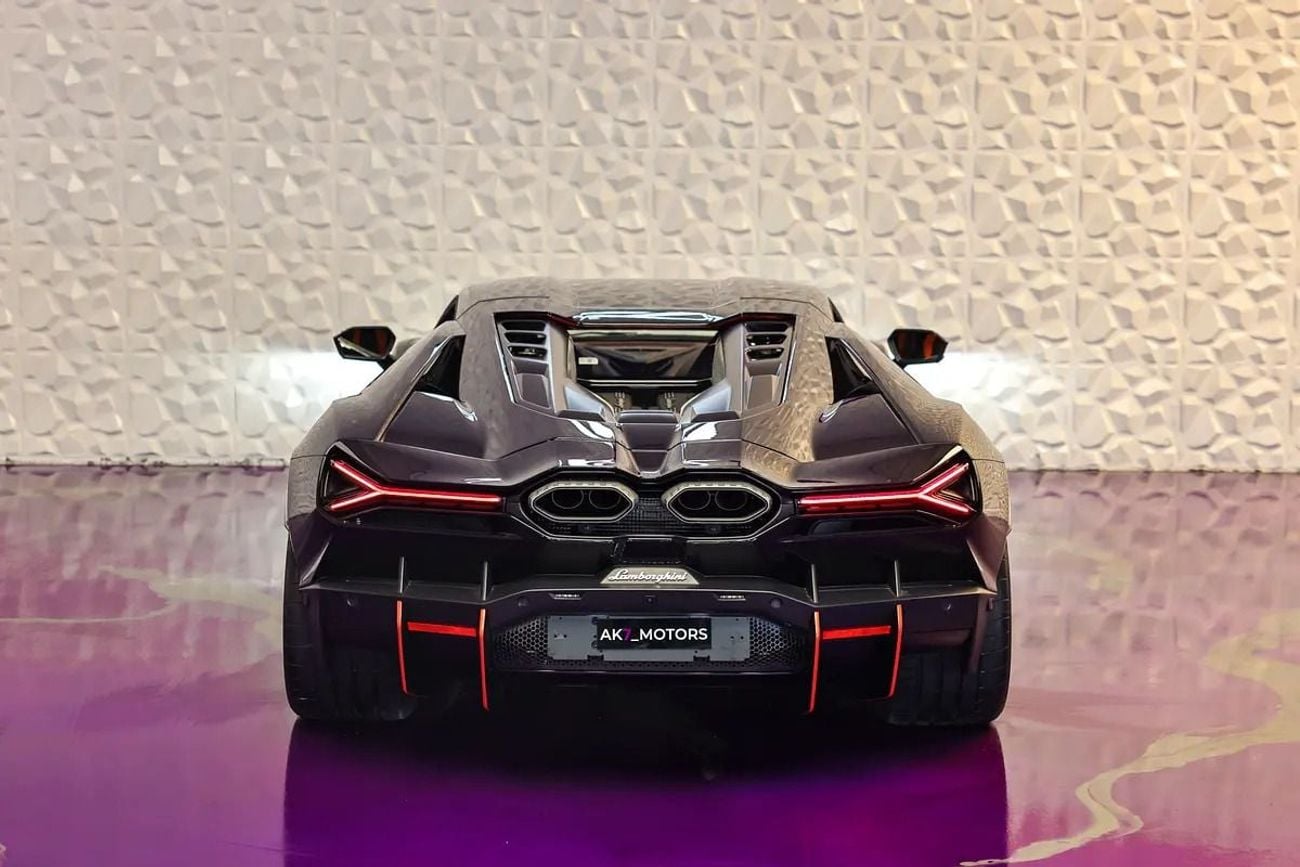 لامبورغيني ريفويلتو Lamborghini Revuelto | Finance available