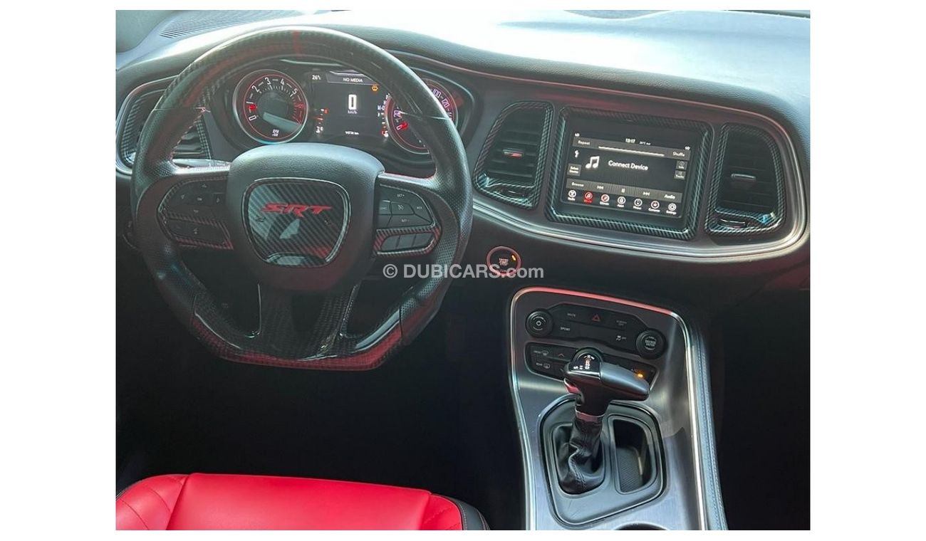 Dodge Challenger R/T DODGE CHALLENGER RT 2018 IN PERFECT CONDITION