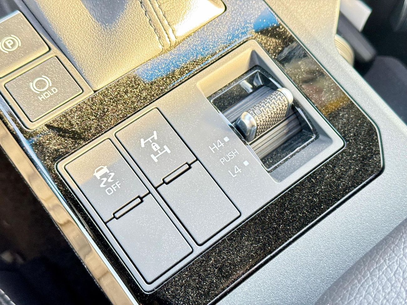 تويوتا برادو TXR 2.4T