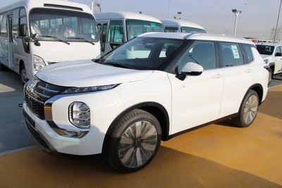ميتسوبيشي آوتلاندر Mitsubishi Outlander 7-Seater H-Line 2.5L 4WD | Brand New | Export Only |