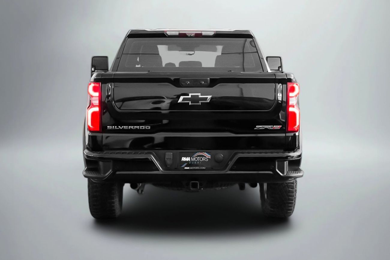 شيفروليه سيلفارادو ZR2 6.2