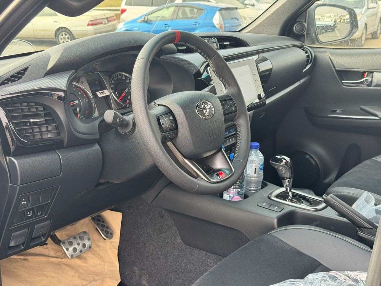 تويوتا هيلوكس GR Sport 4.0L