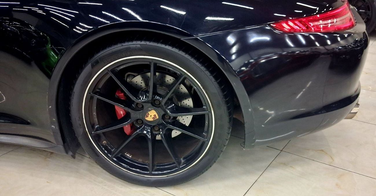 Porsche 911 CARRERA 4S