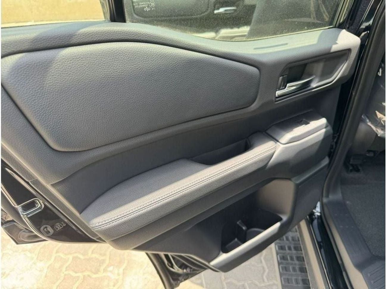 تويوتا برادو GXR PRADO LIMITED 2.7L PETROL | 2024 | BRAND NEW | 0 KM | 03 YEARS WARRANTY