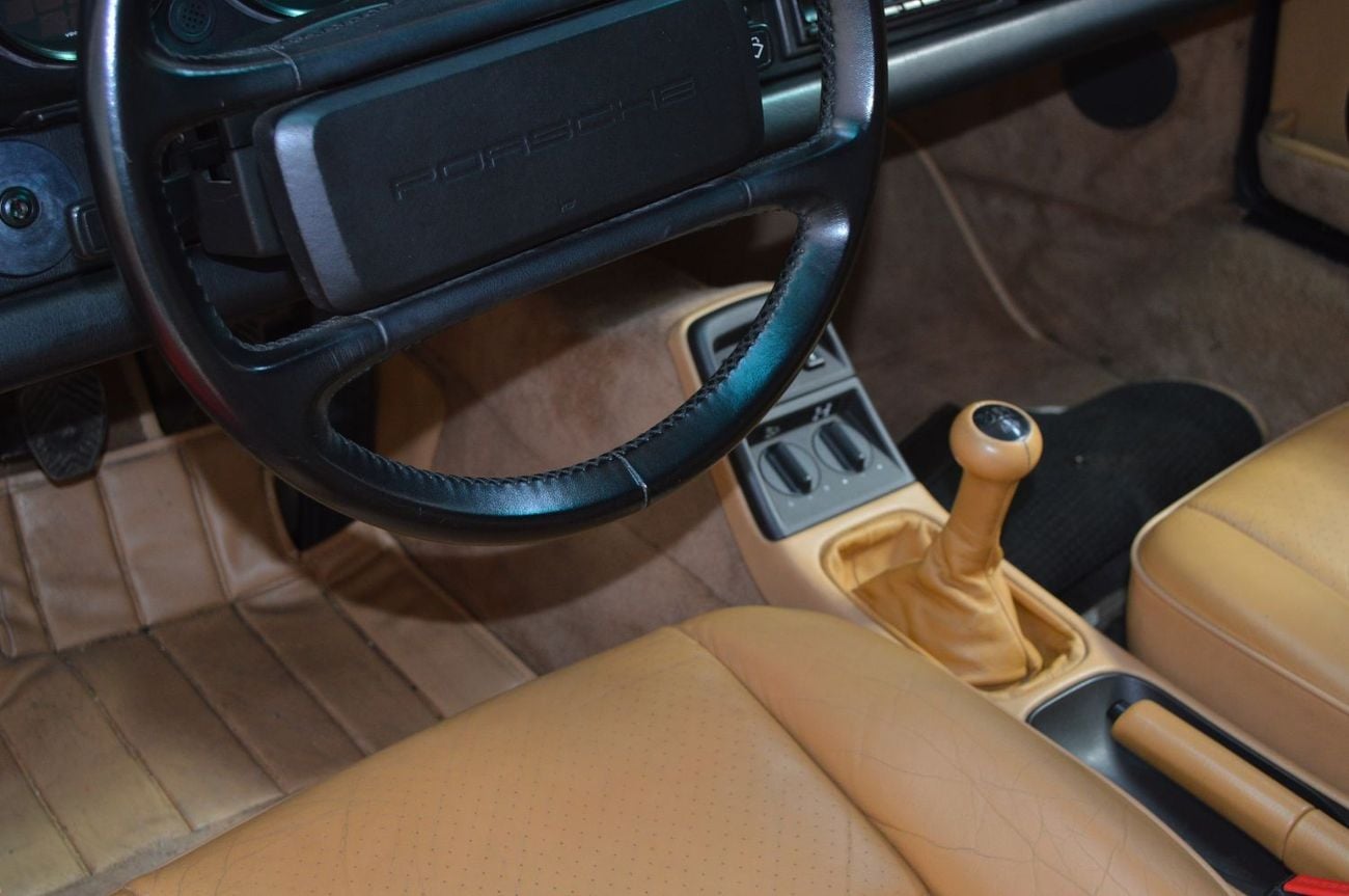 Porsche 911 964 Carrera 4 Coupe