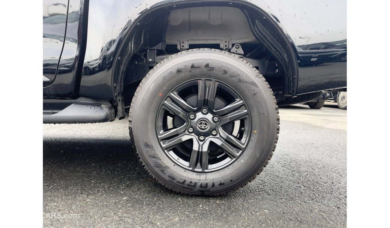 Toyota Hilux SR5, 4.0L Petrol, 4X4 Push Start, Cruise Control Black 2023MY
