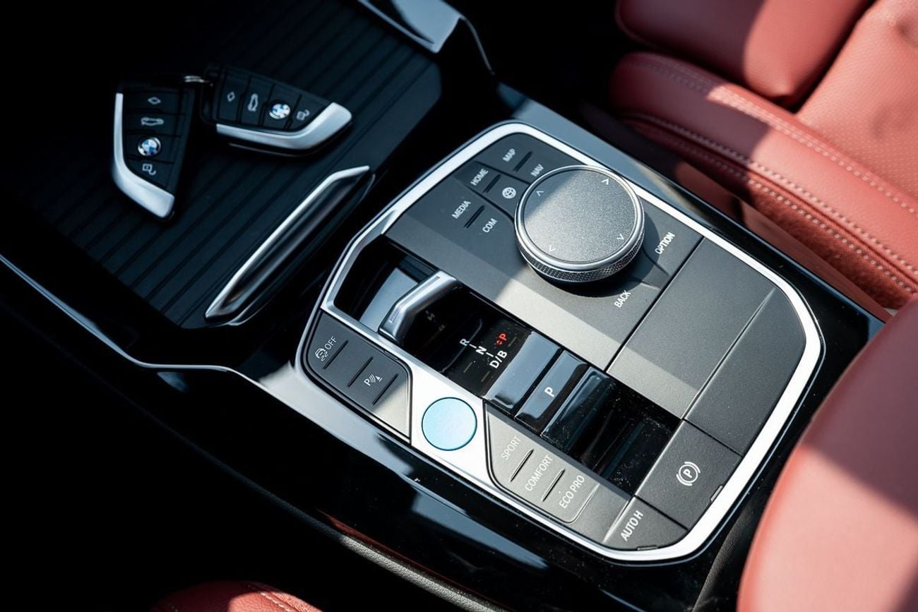 بي أم دبليو iX3 BMW iX3 Leading 2025 Black