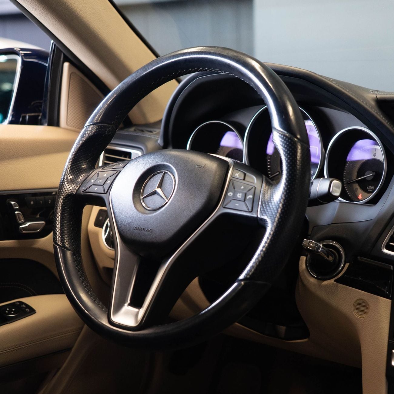 مرسيدس بنز E 250 Std 2.0L AED 45950 • Mercedes E250   • 1 Year Warranty