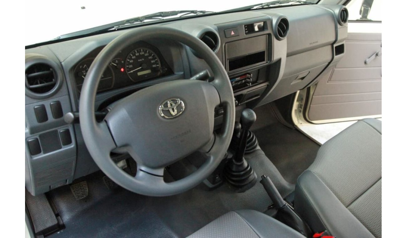 Toyota Land Cruiser Pick Up Single Cabin 4.2L Diesel V6