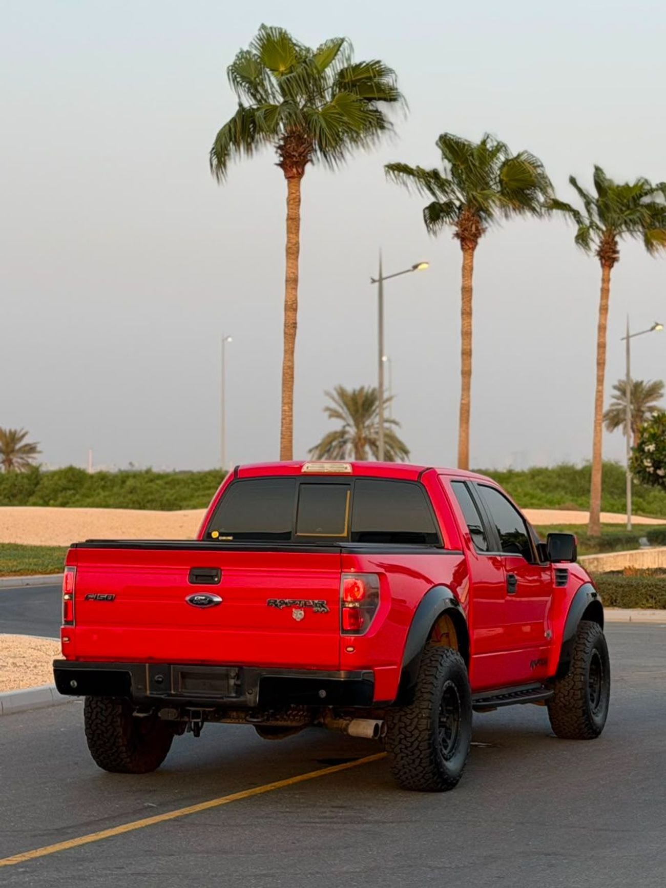 Ford F-150 SVT RAPTOR SUPER CAB