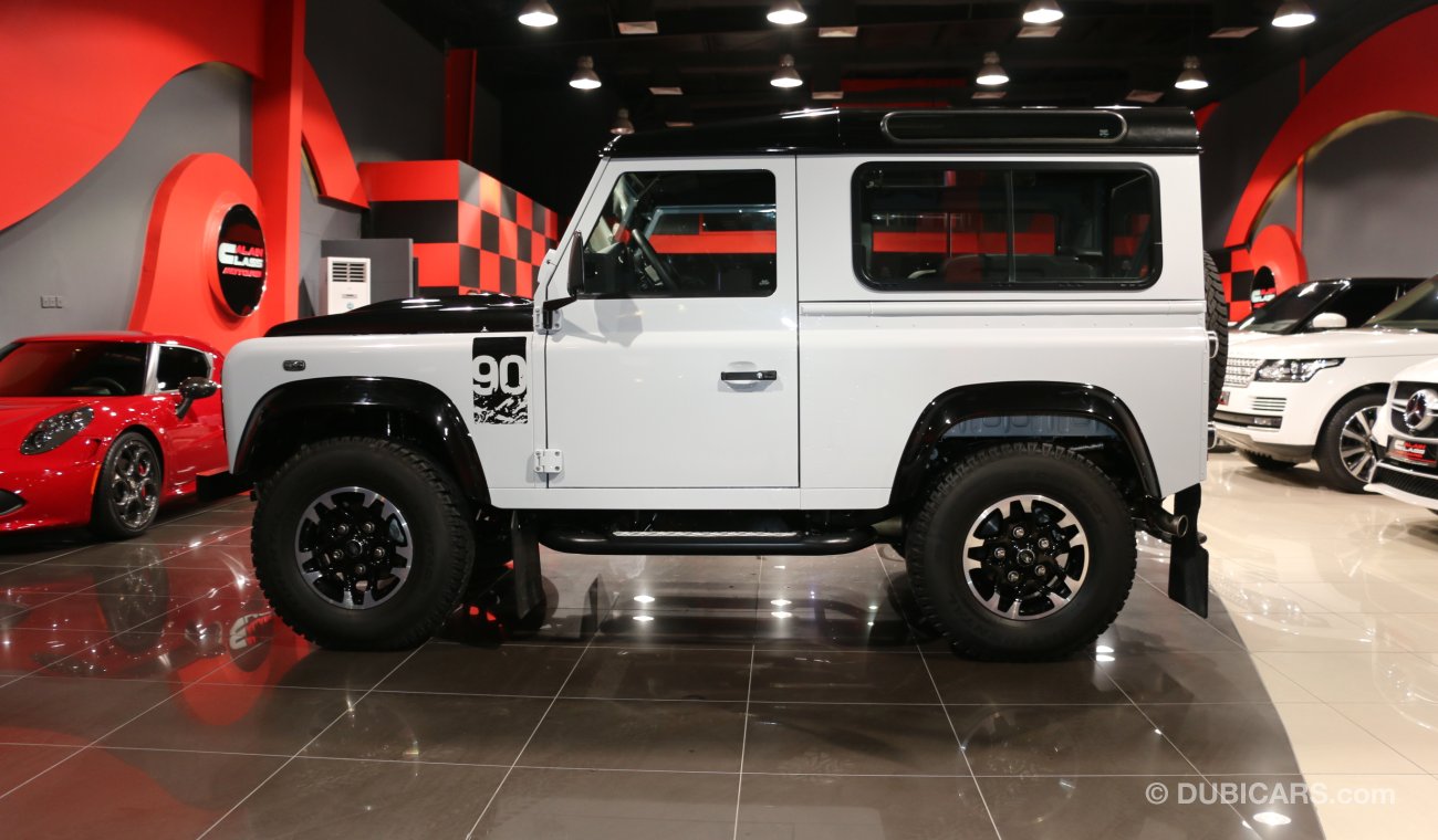 Land Rover Defender