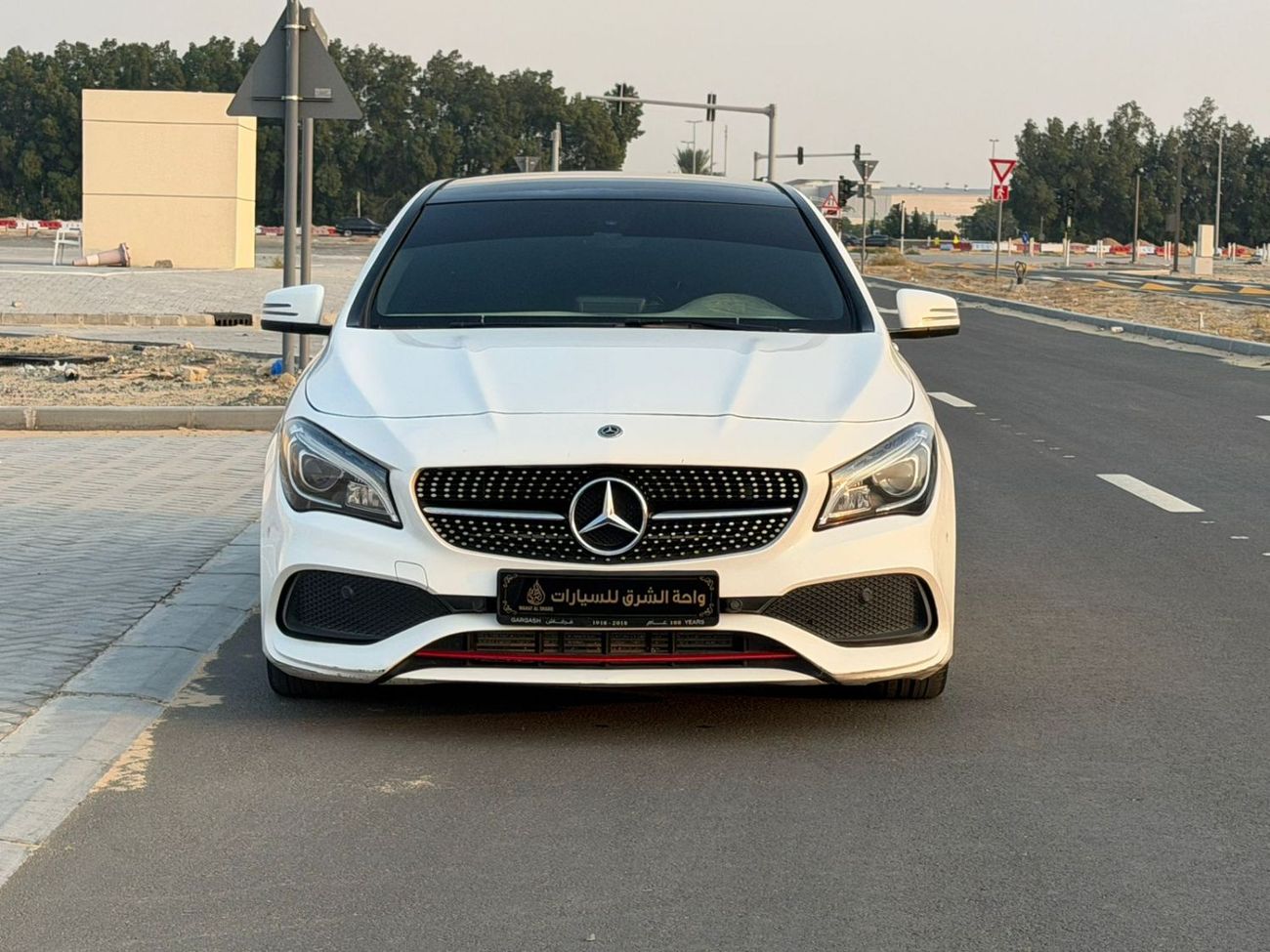 مرسيدس بنز CLA 250 Premium 2.0L