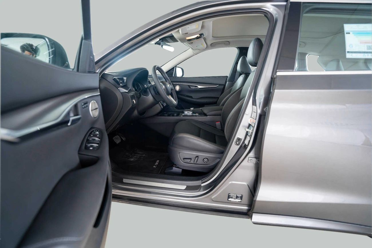 إنفينيتي QX50 LUXE 2.0