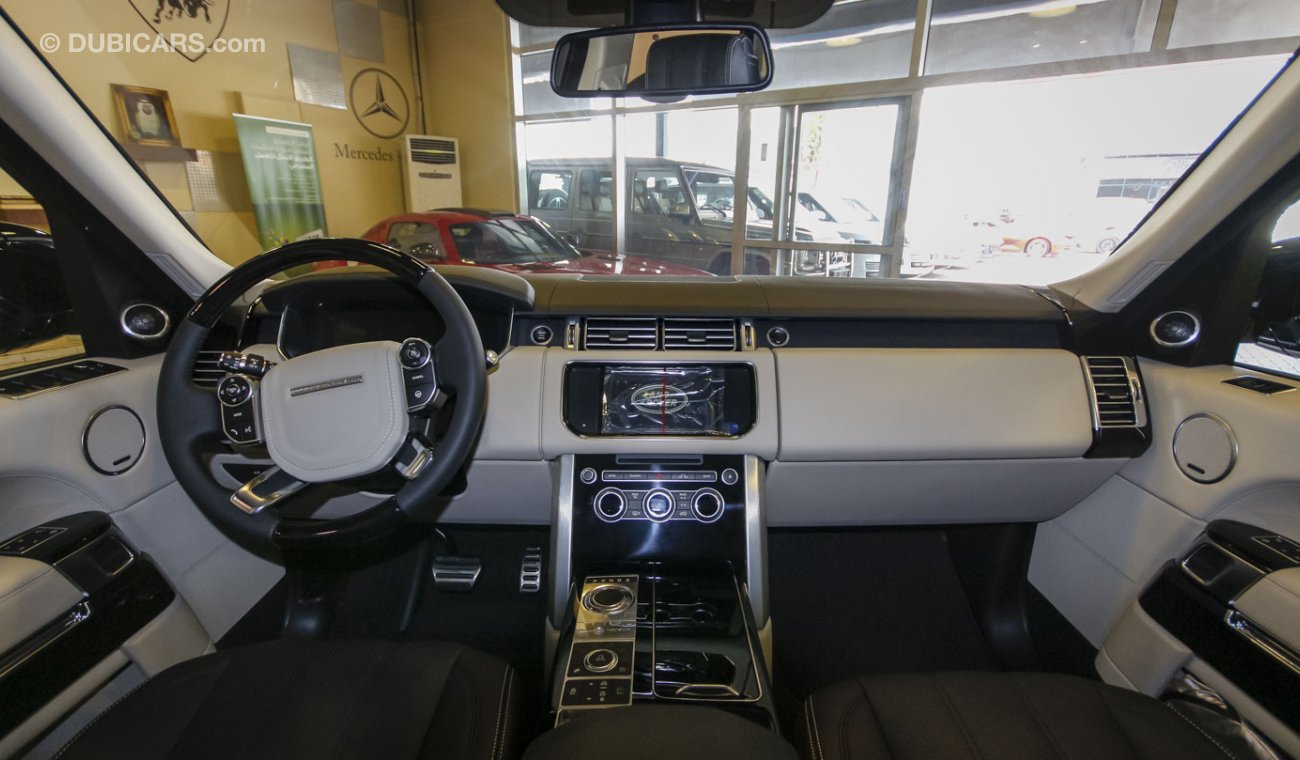 Land Rover Range Rover Vogue SE Supercharged