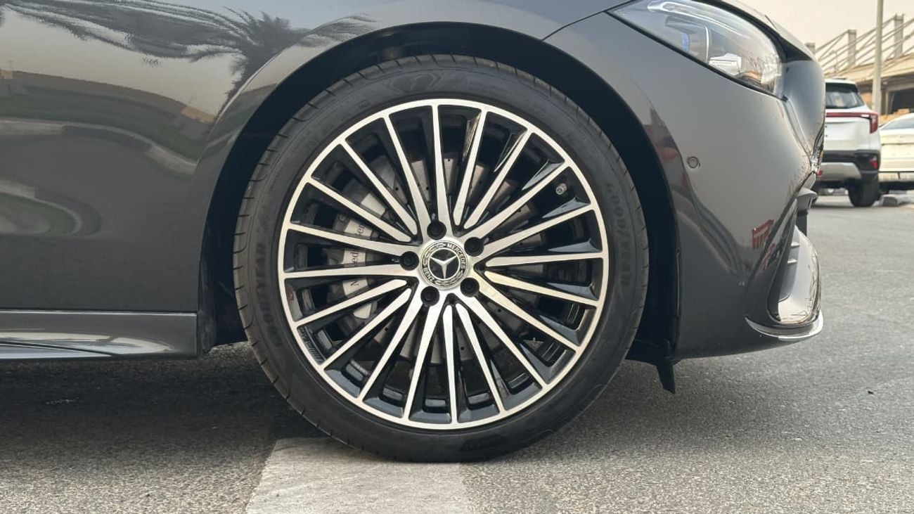 Mercedes-Benz C 200 Premium Plus 2025 GCC DEALER WARRANTY