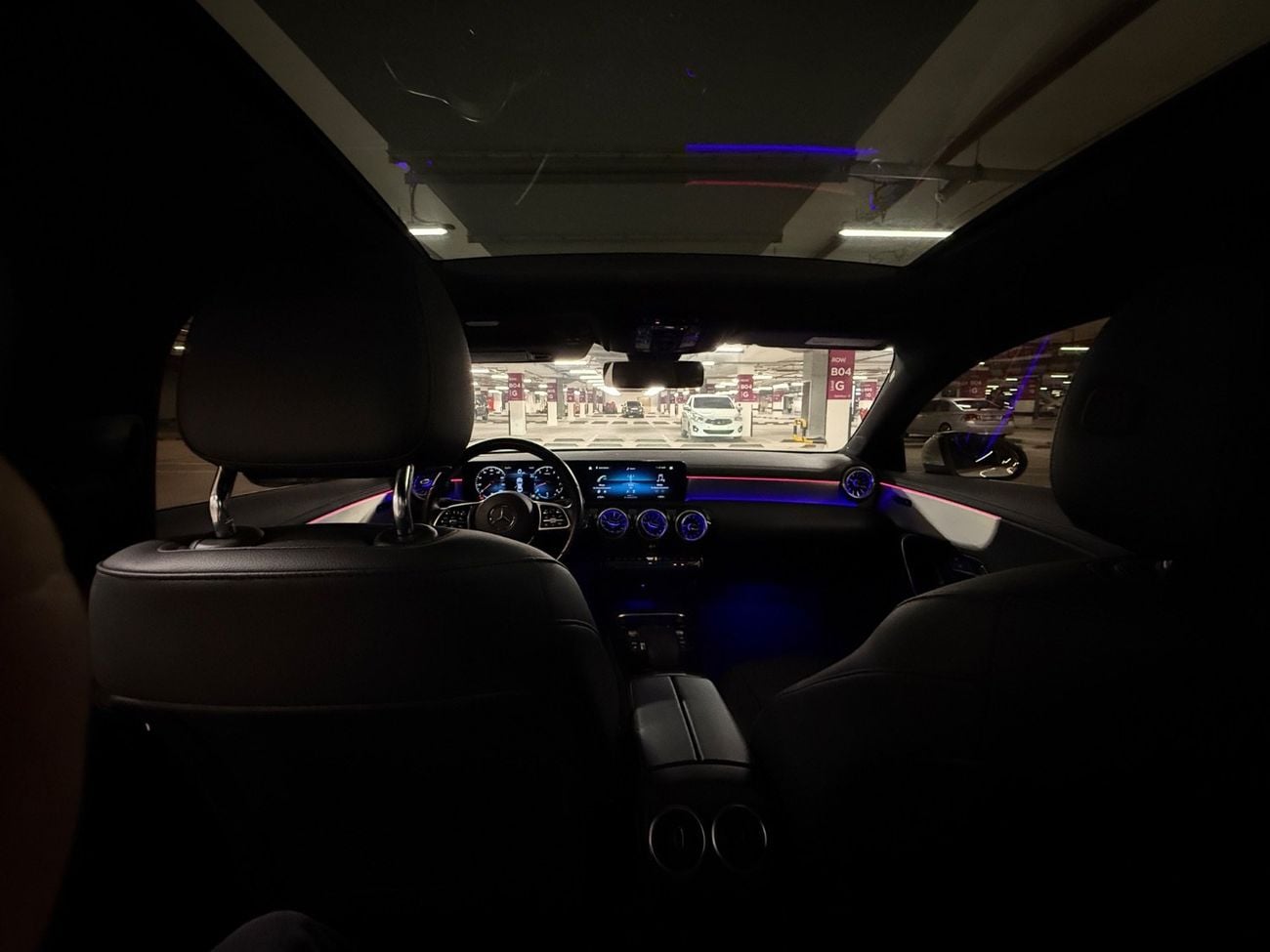 مرسيدس بنز CLA 250 Premium + 2.0L