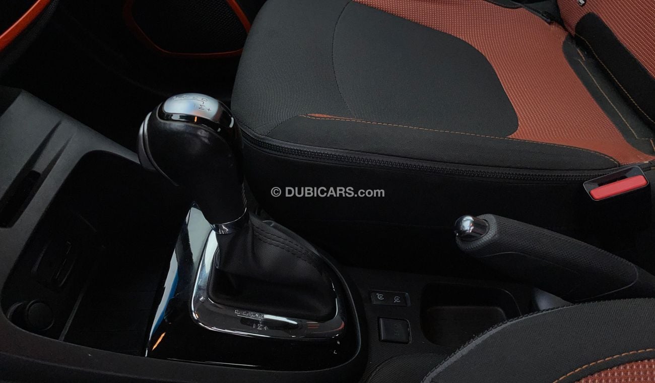 Renault Captur LE 1.2 | Zero Down Payment | Free Home Test Drive