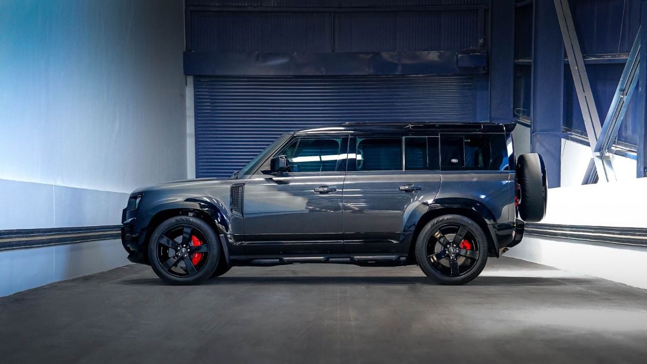 Land Rover Defender P400 110 HSE 3.0L (7 Seater) UAEs Very Best Example | 7 Seater Widetrack | AED 5,411 Per Month