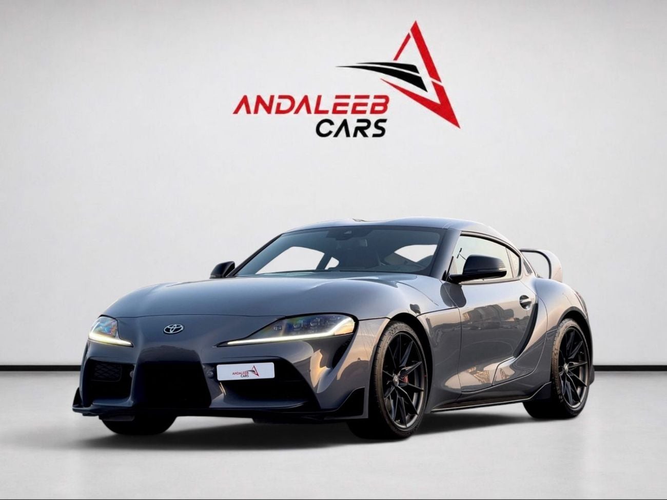 Toyota Supra — фото 1