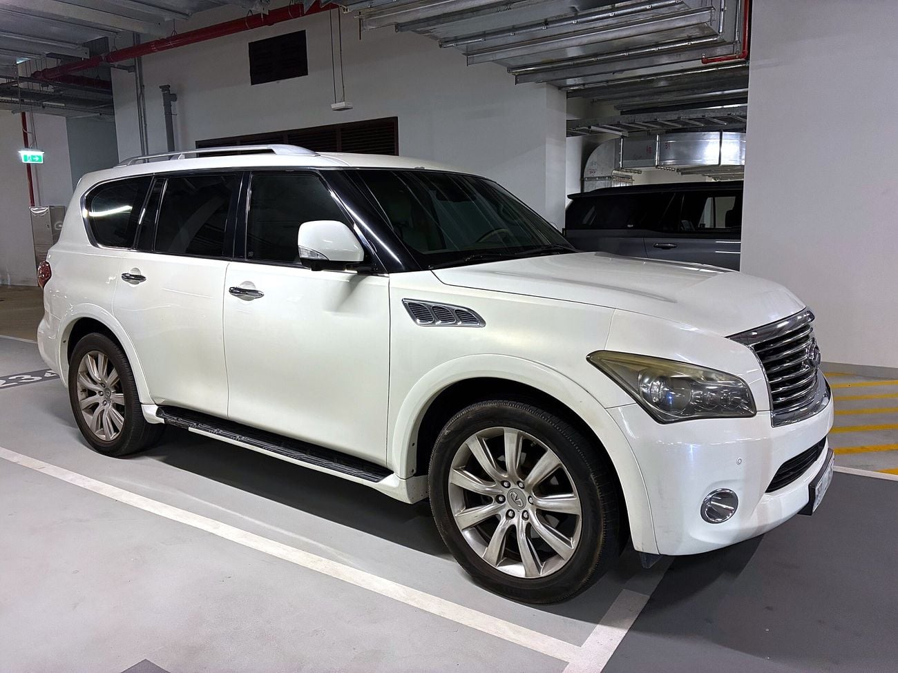 إنفينيتي QX56 Luxury 5.6L