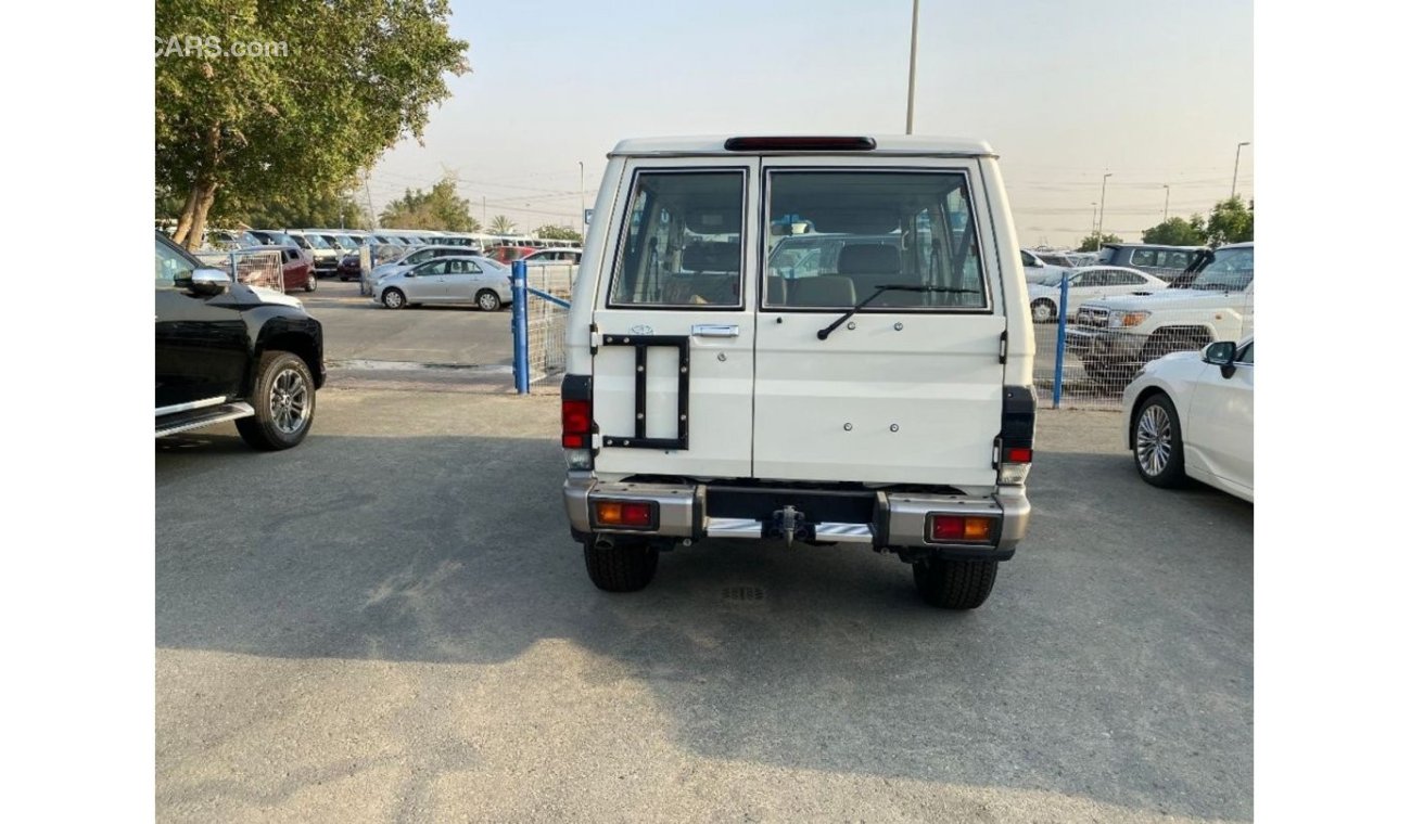 تويوتا لاند كروزر هارد توب 70 series 3 Doors 4.0L  4X4 Petrol 2020 For Export