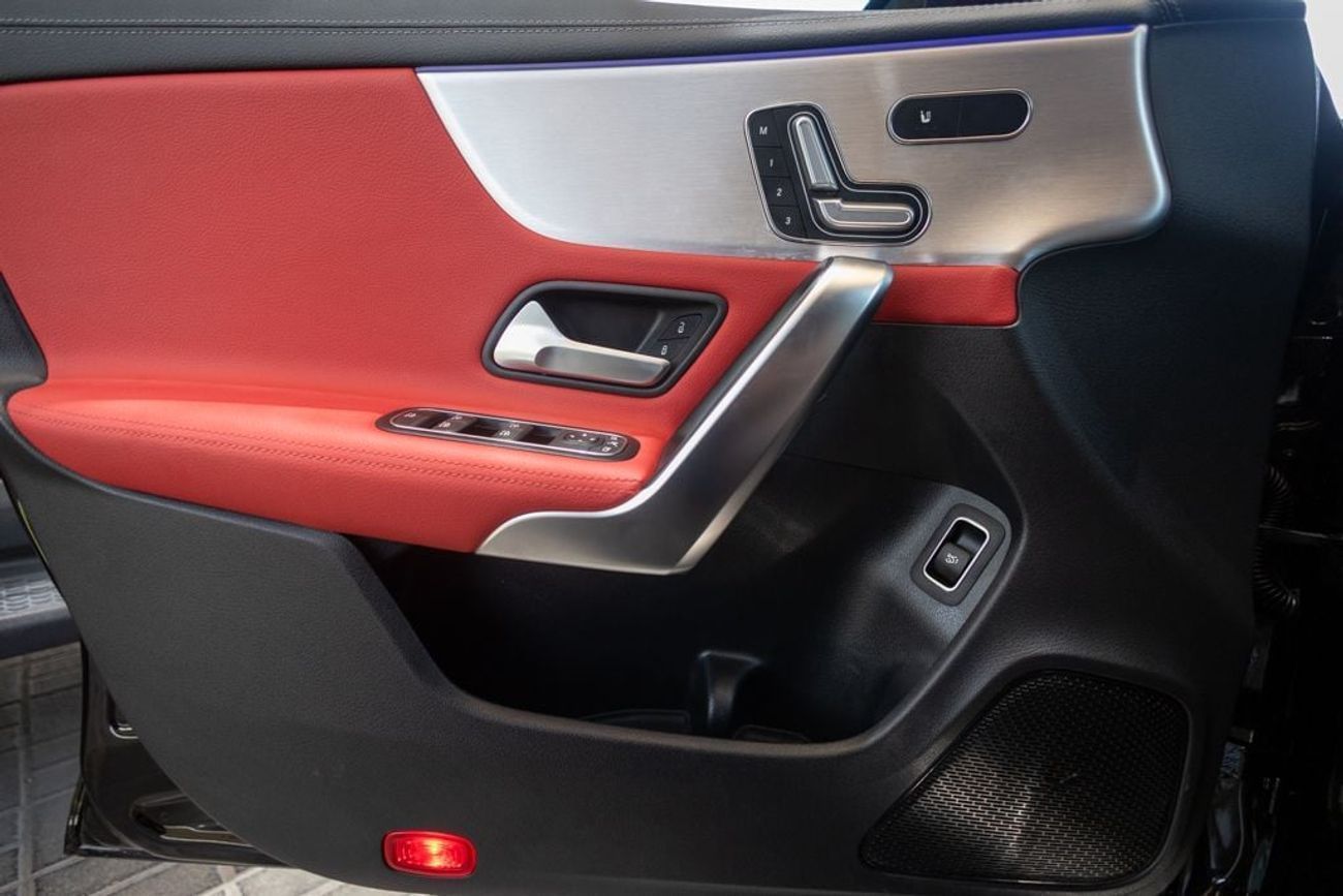 مرسيدس بنز CLA 250 Premium + 2.0L