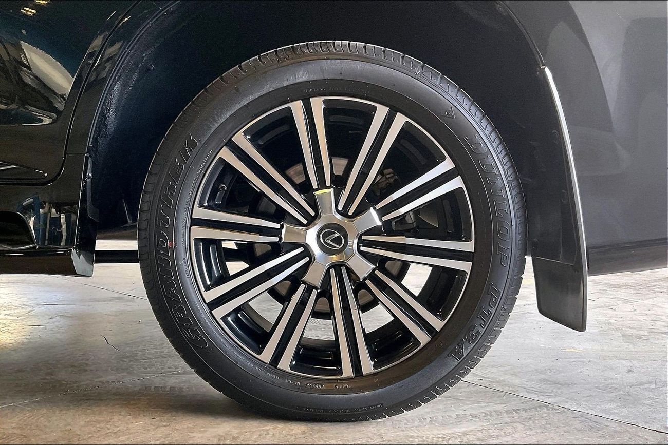 Lexus LX 570 Platinum | Guaranteed Warranty | 0 Down Payment