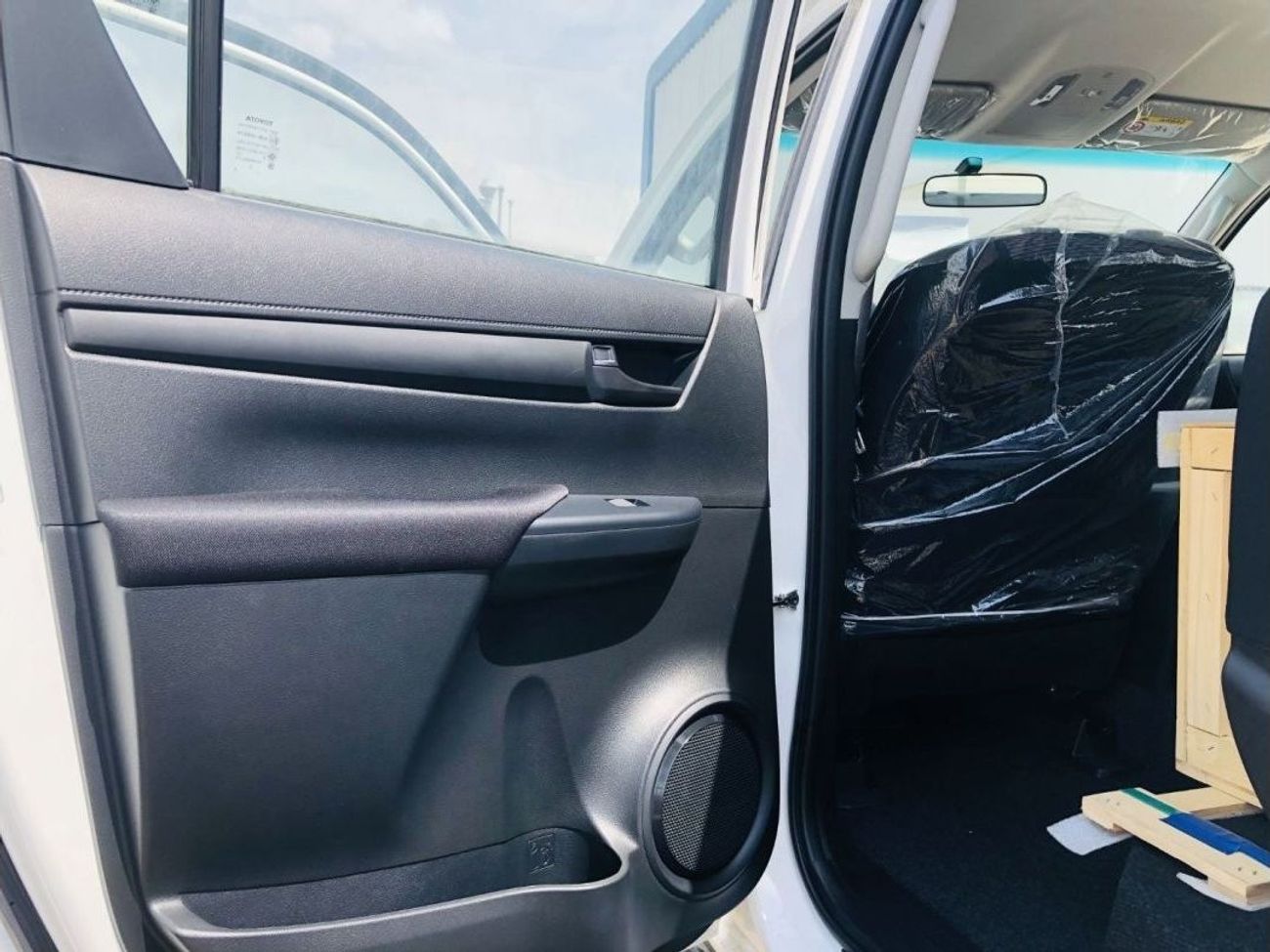 تويوتا هيلوكس Wide Body 2.4L Diesel 2024YM