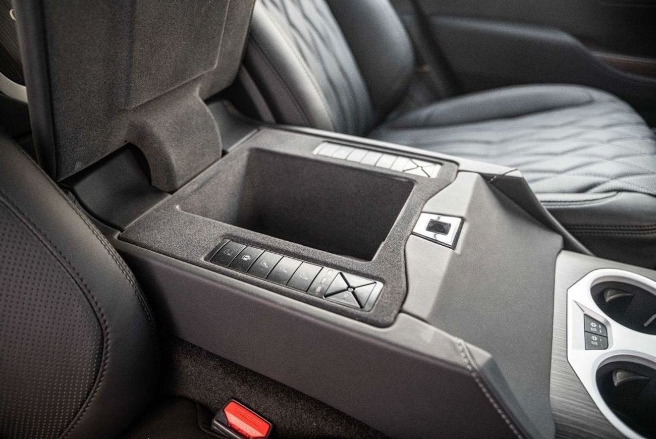 Toyota Land Cruiser VX 3.5L