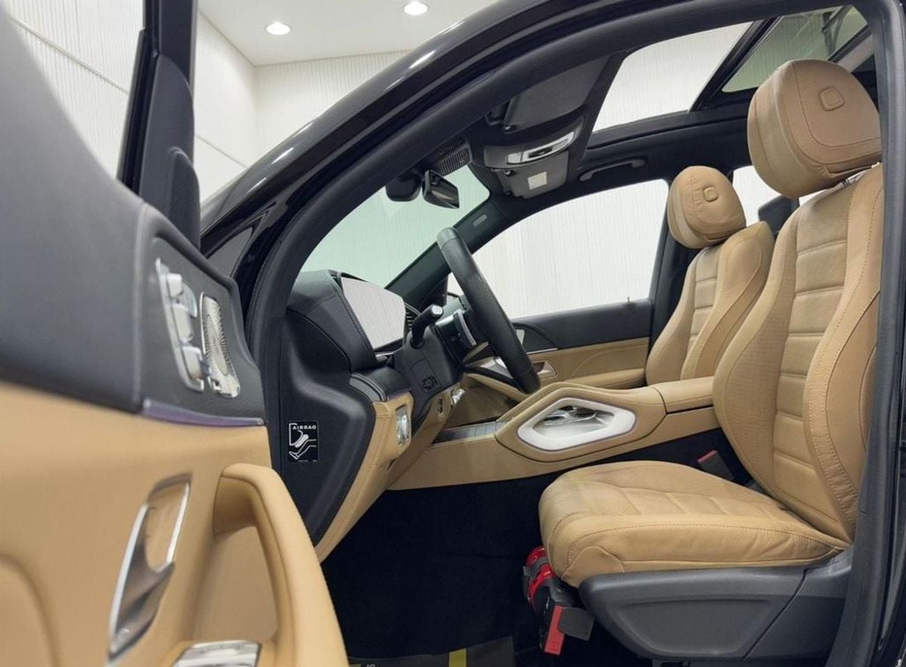 مرسيدس بنز GLS 580 2024 Mercedes Benz GLS580 AMG 4Matic, Jan 2029 Mercedes Warranty, Full Mercedes Service History, GCC