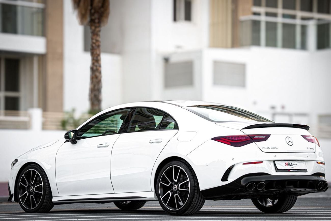 مرسيدس بنز CLA 250 Premium + 2.0L
