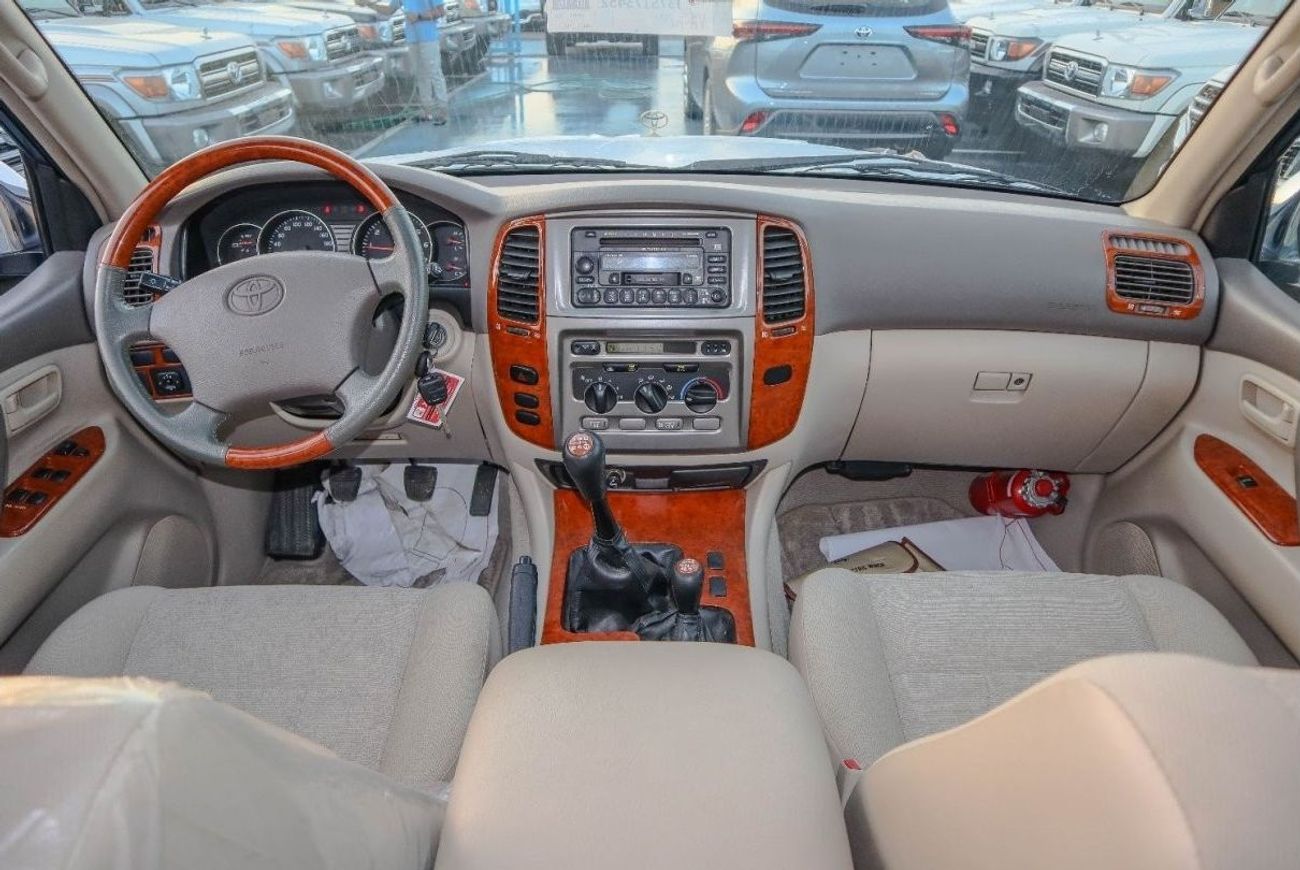 تويوتا لاند كروزر •	TOYOTA LAND CRUISER GXR 2007 4.5L V6  MANUAL TRANSMISSION