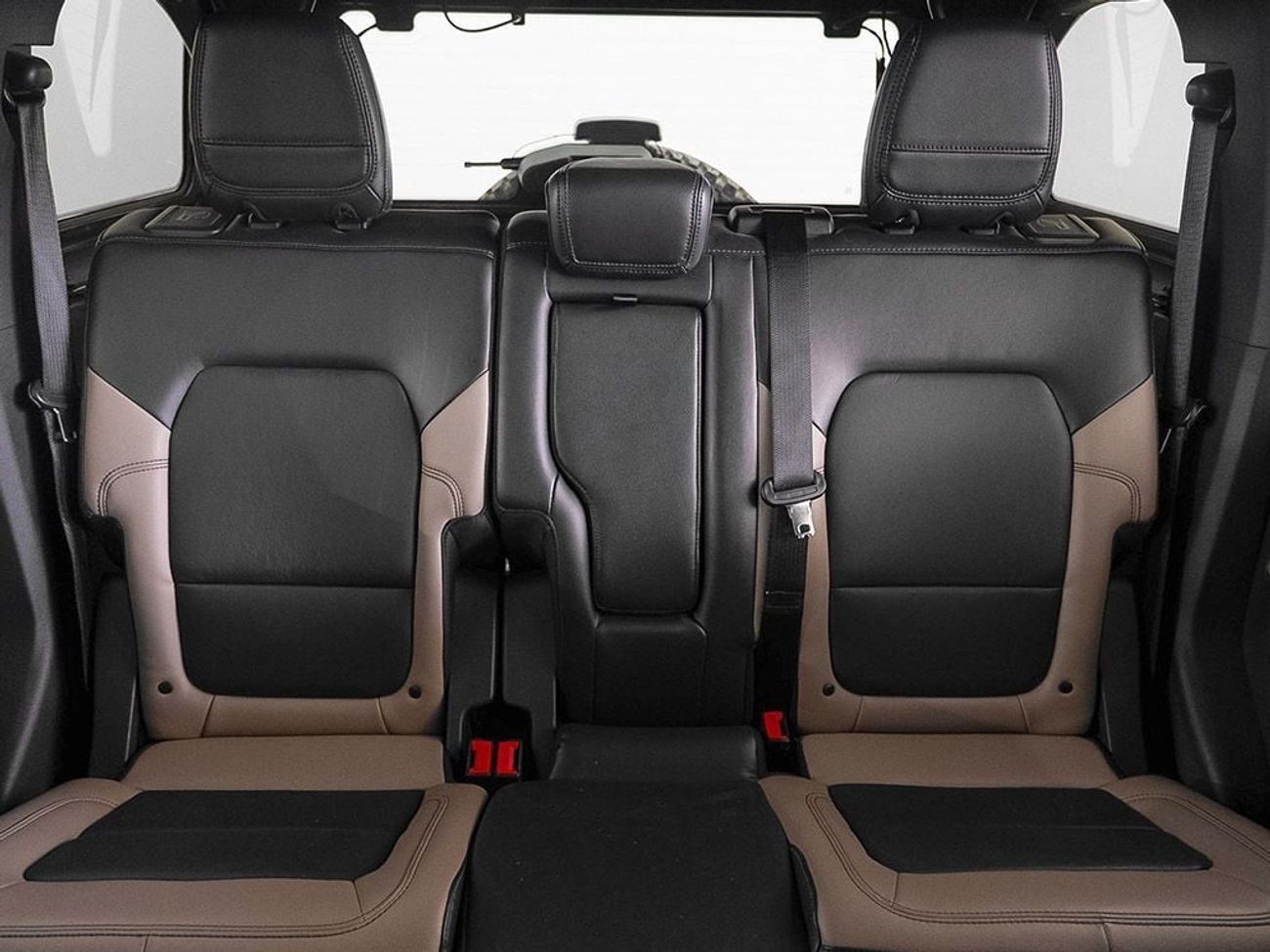 فورد برونكو Wildtrak 2.7L (5 Seater)