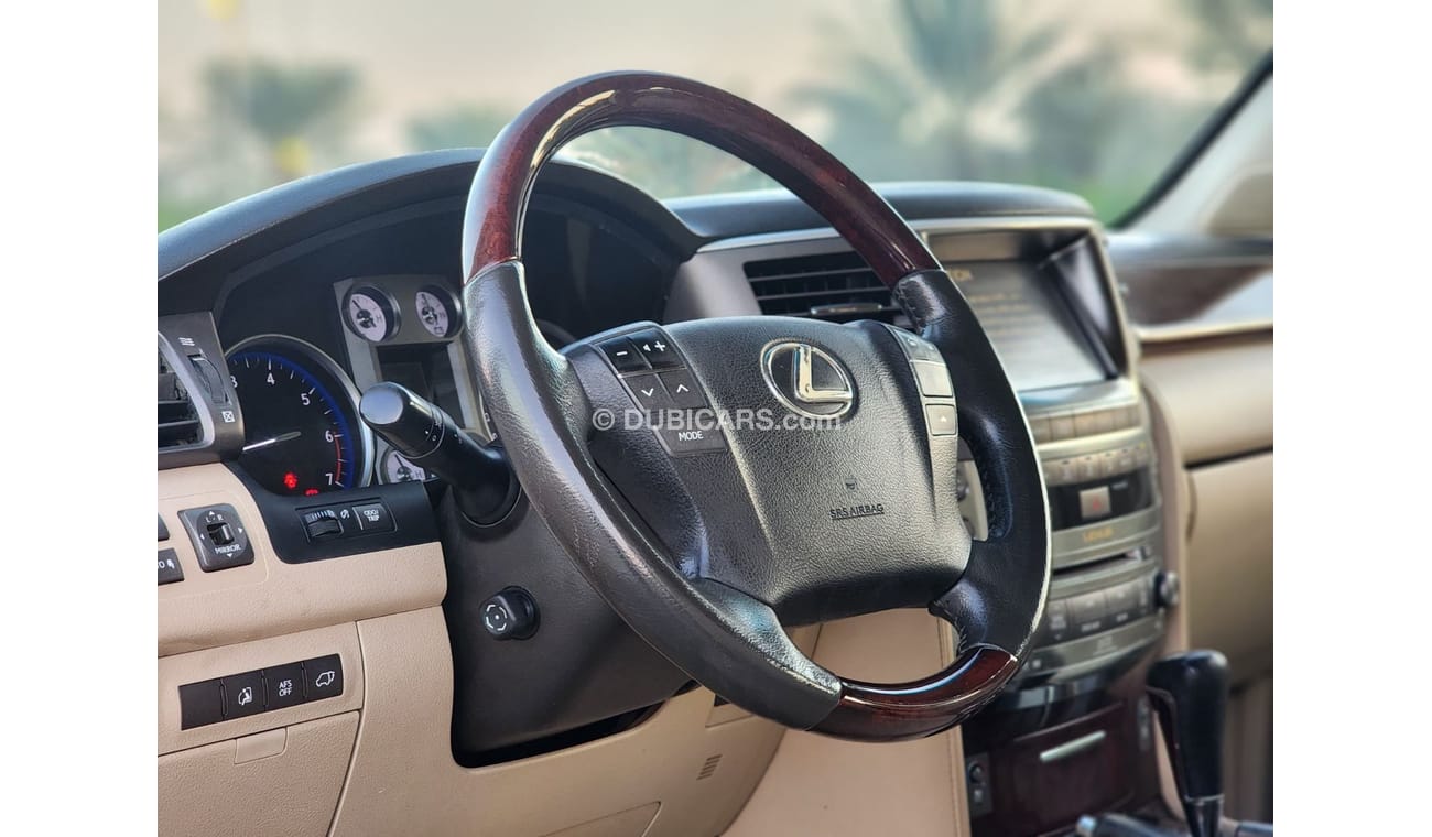 Lexus LX 570