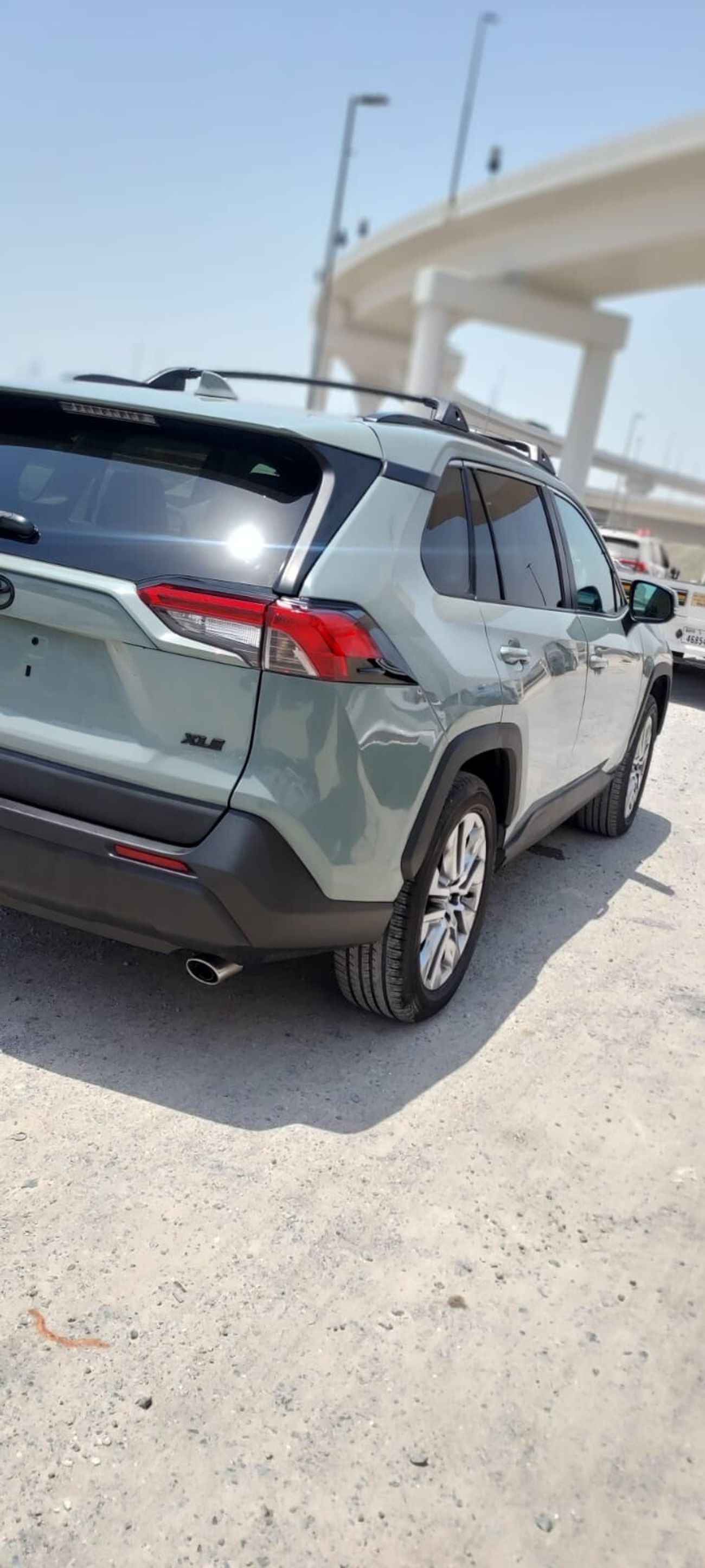 Toyota RAV4 XLE 2.5 FWD