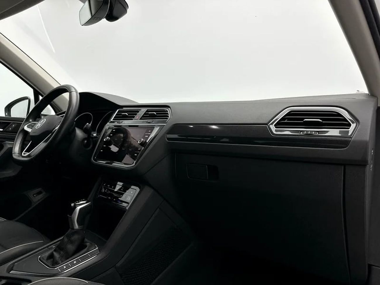 Volkswagen Tiguan Life 1.4L Life with Leather Seats (REF#71558)