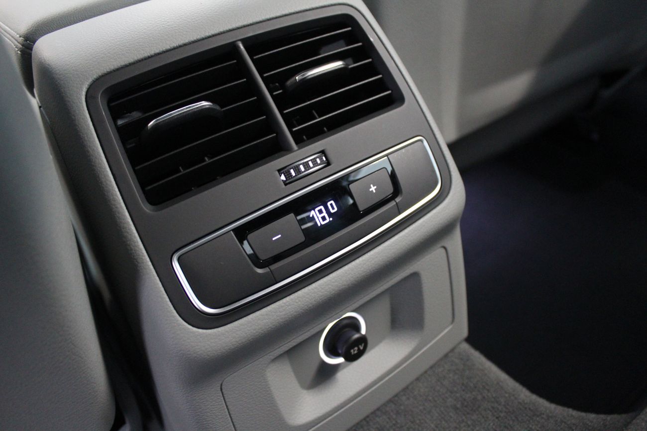 أودي A4 A4 35 TFSI Advanced 150hp (Ref5774)