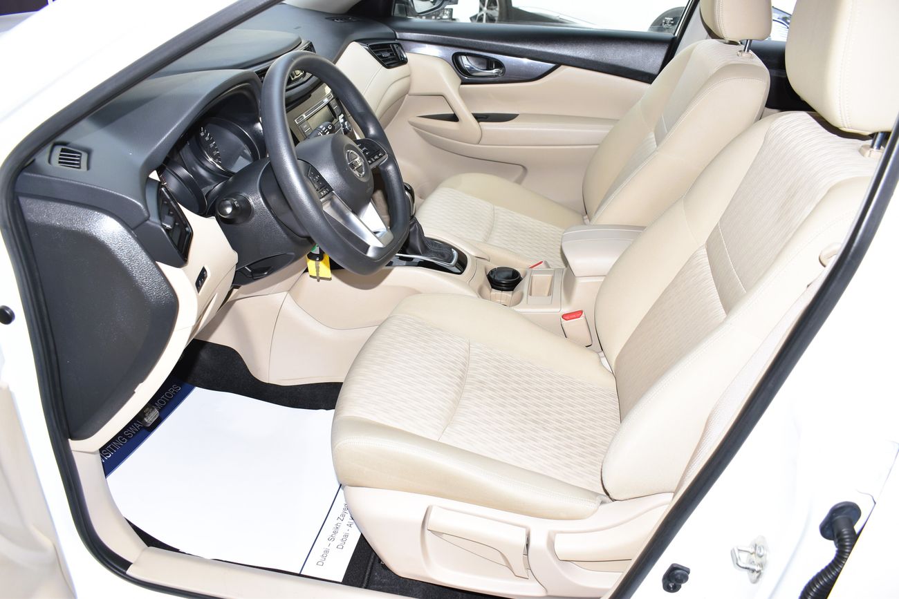 Nissan XTrail AED 1239 PM | 2.5L S 2WD GCC DEALER WARRANTY