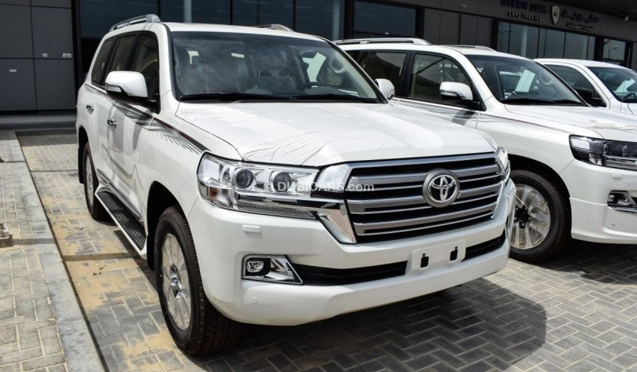 Toyota Land Cruiser GXR V8