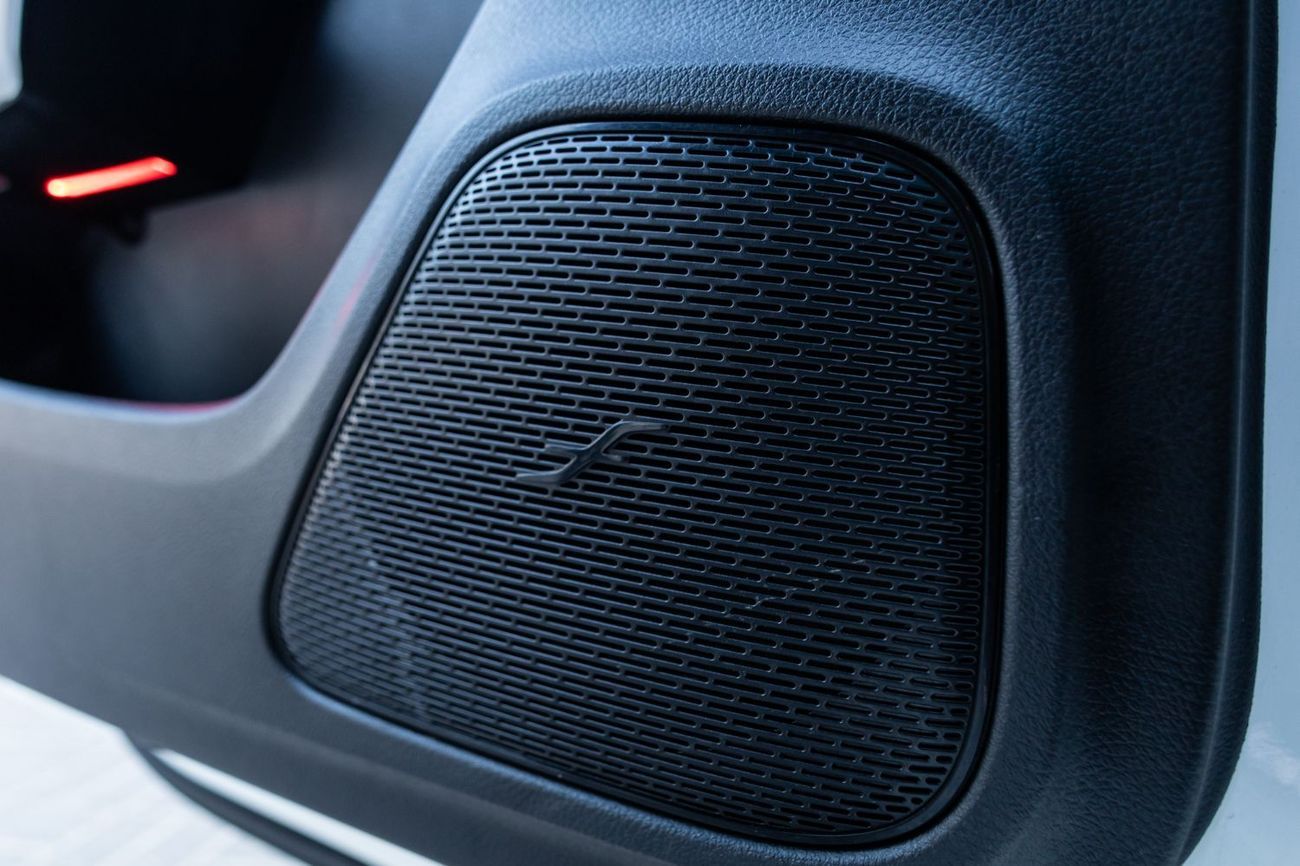 Mercedes-Benz CLA 250 Premium + 2.0L