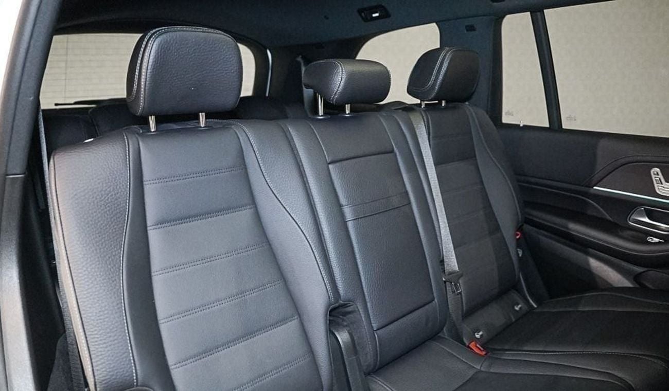 مرسيدس بنز GLS 580 UAE's Very Best Example | AED 4,069 Per Month